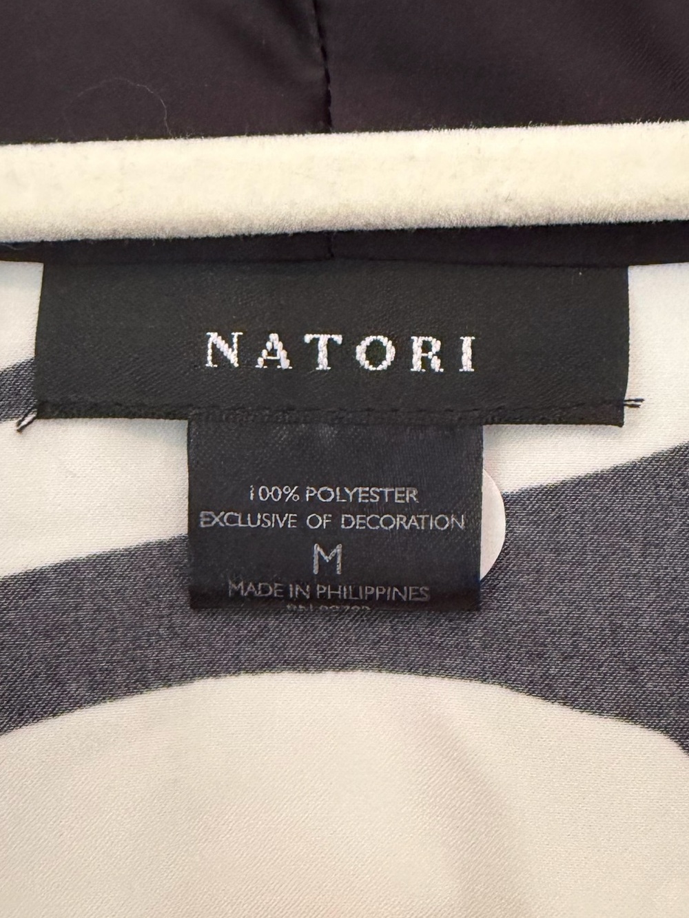 NWT Natori Tuvala Robe With Border Black and White Floral Wrap - Picture 9 of 12